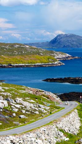 The single track winding Huisinis Road